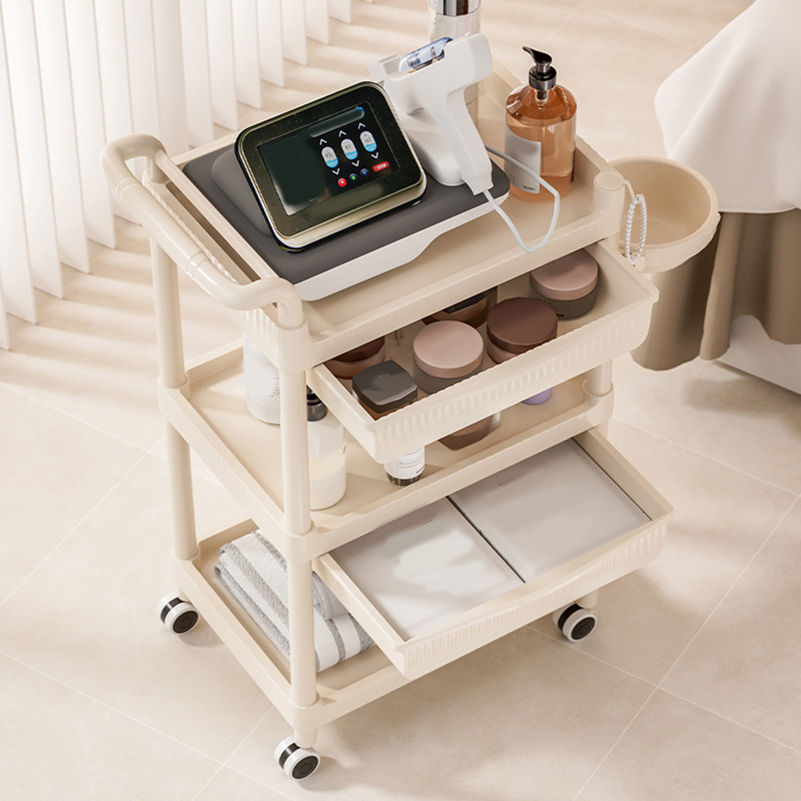 3 層トロリー美容院特別なスキン管理ハンドプッシュラックケア - Commercial Kitchen Management のレビューと価格