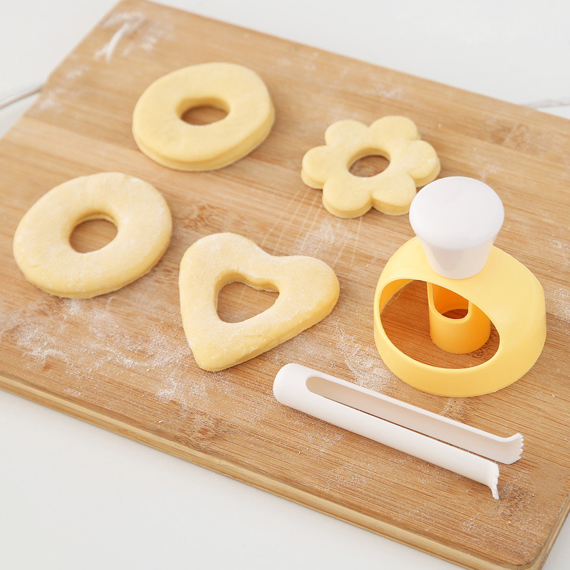 ドーナツケーキ型 DIY クリエイティブドーナツキッチンツー - Donut Making Machine のレビューと価格